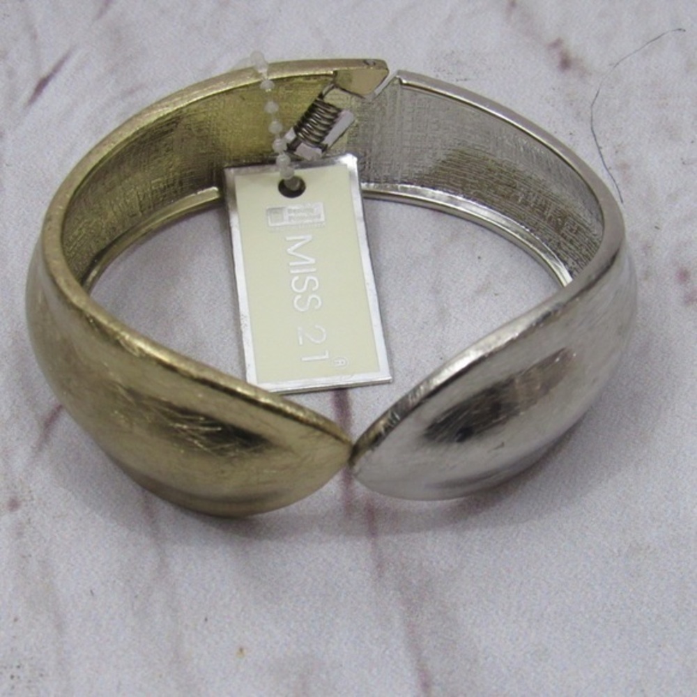 Fashion gold and silver bracelet